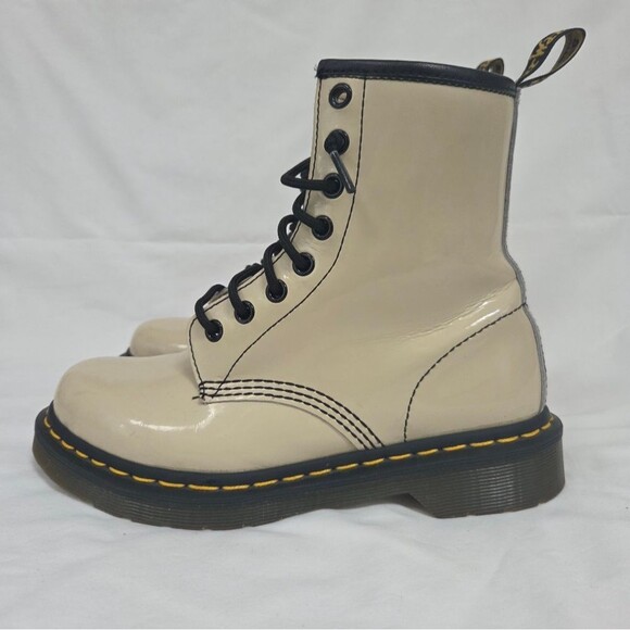 Dr. Martens Cream Patent 1460 8 Eyelet Boot US 6 - Picture 1 of 11